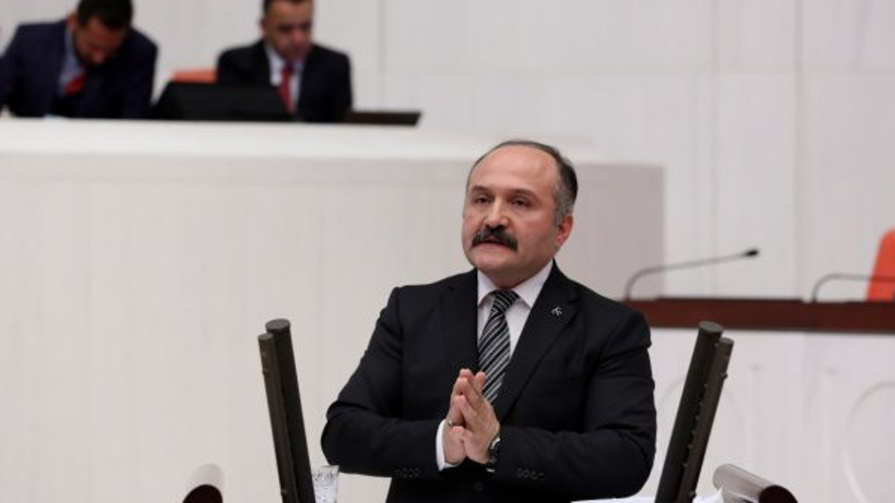 Erhan Usta MHP'den ihraç edildi