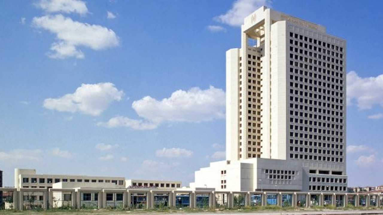 Hazine nakit dengesi 2018'de 70.4 milyar TL açık verdi