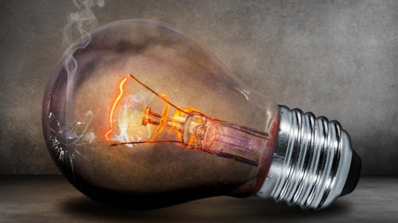 "AKP'den ayrılmak zorunda bırakıldım"