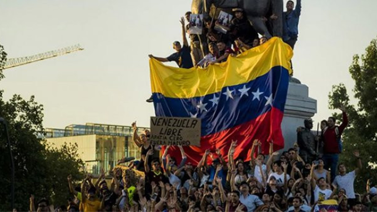 ABD'den Venezuela'ya gitmeyin uyarısı