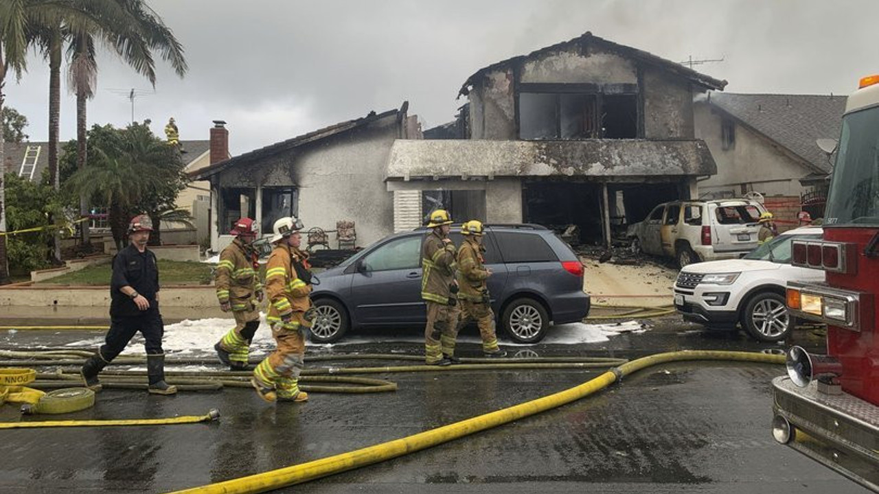 Uçak yerleşim bölgesine düştü (04 Şubat 2019)