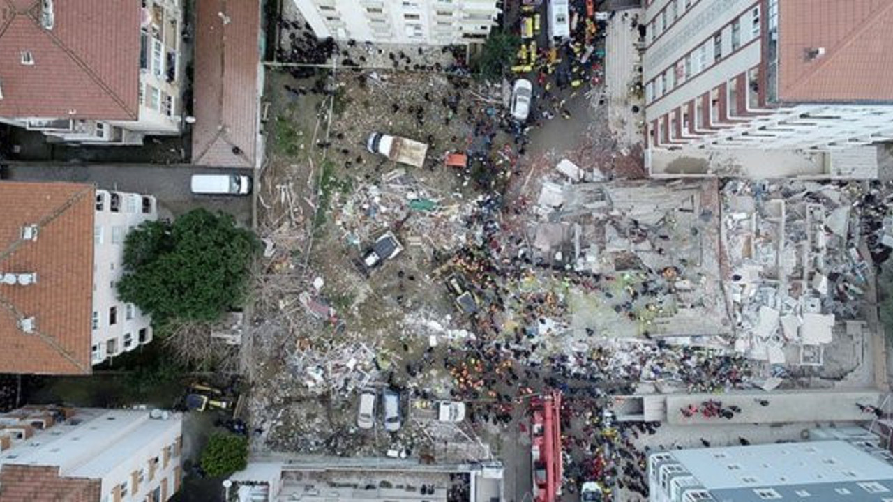 "Her üç binadan birinin yıkılması gerekiyor"