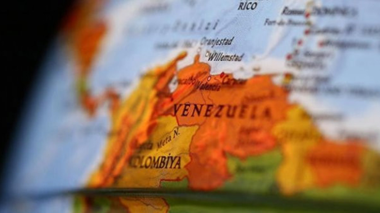 "ABD özel kuvvetlerini ve silahlarını Venezuela sınırına taşıdı"