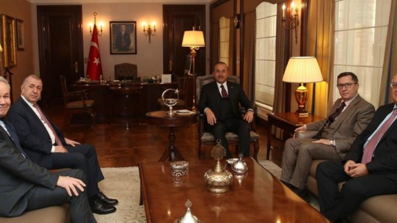 İYİ Partili vekiller, Uygur Türkleri için Çavuşoğlu ile görüştü!