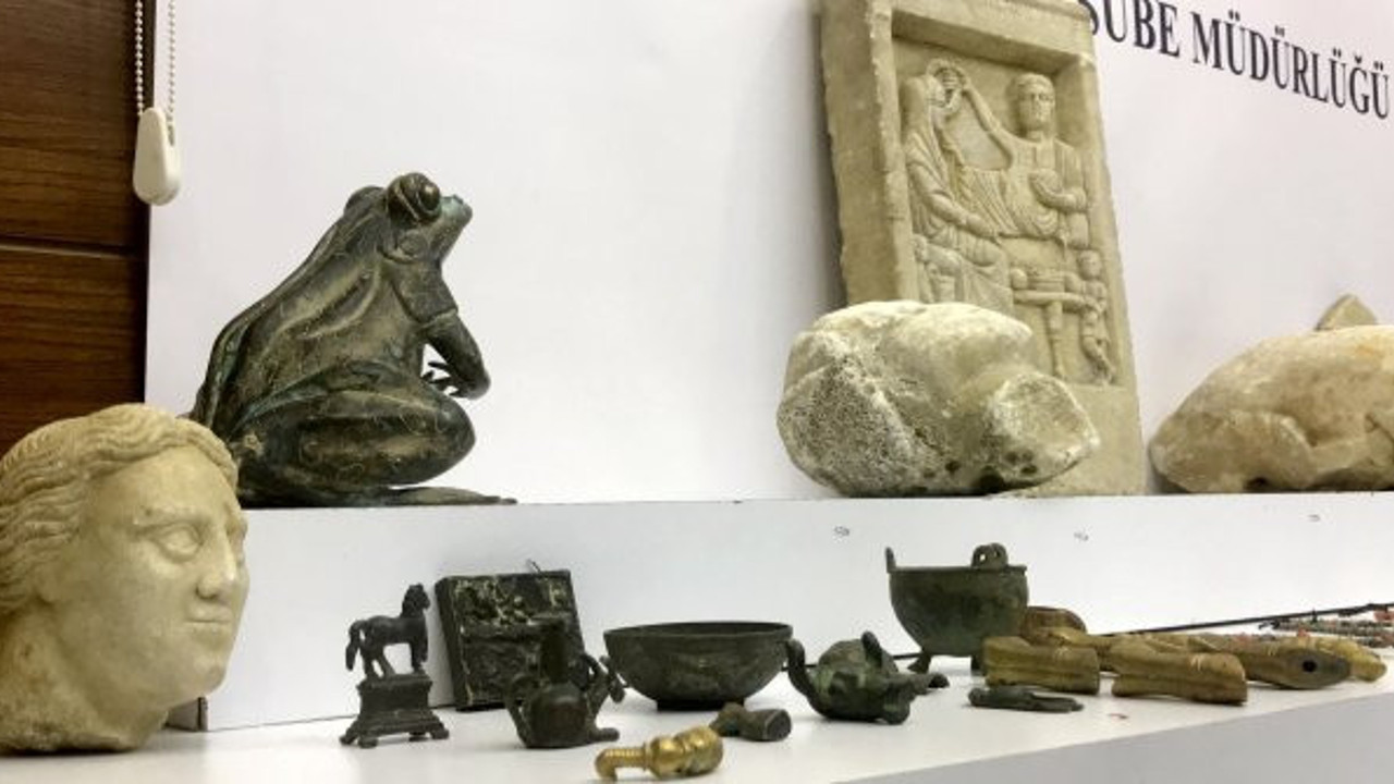 Bizans, Roma ve Helenistik döneme ait bin 239 parça tarihi eser ele geçirildi