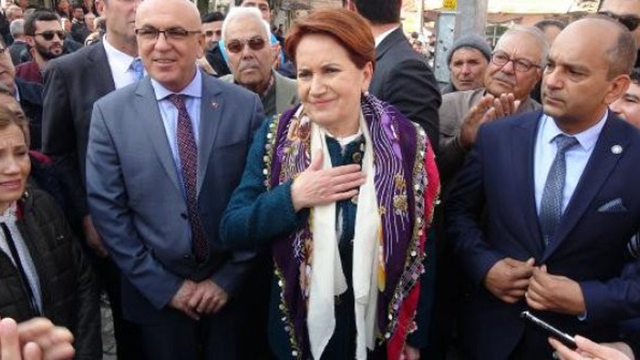 Meral Akşener: "Şehidin babasına 'ben terörist miyim' diye gözyaşı döktürdünüz"