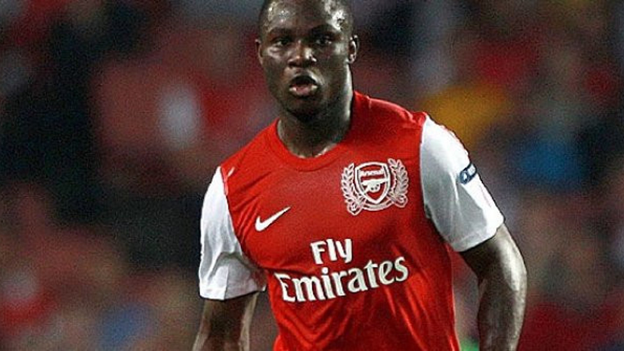 27 yaşında futbolu bıraktı