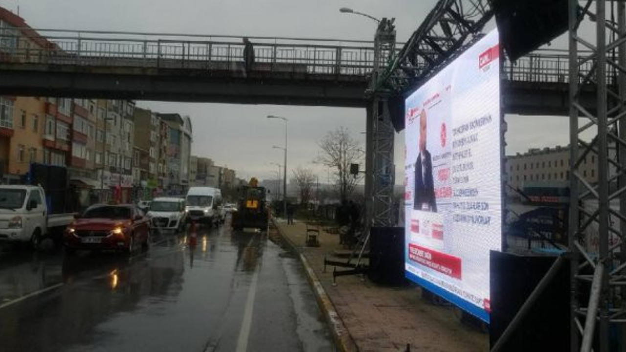 Hükümete yakın kanalı E-5 üzerinde canlı yayınladılar