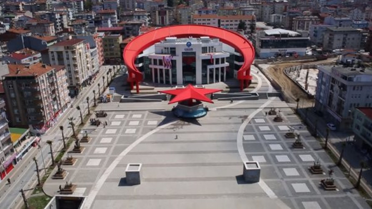 Seçime günler kala AKP’li belediye battı