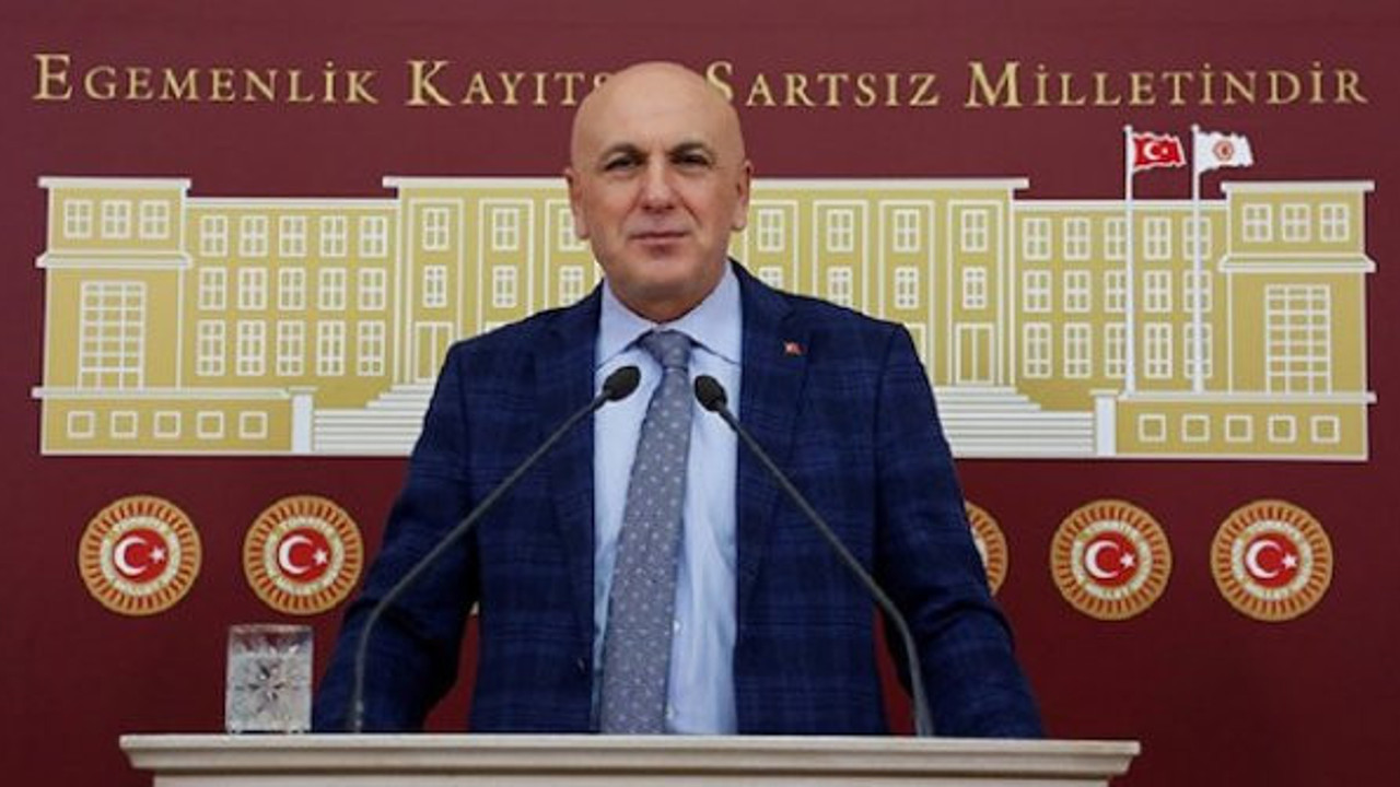 İsmail Ok: "Belediyenin parasını alıp kaçtılar"