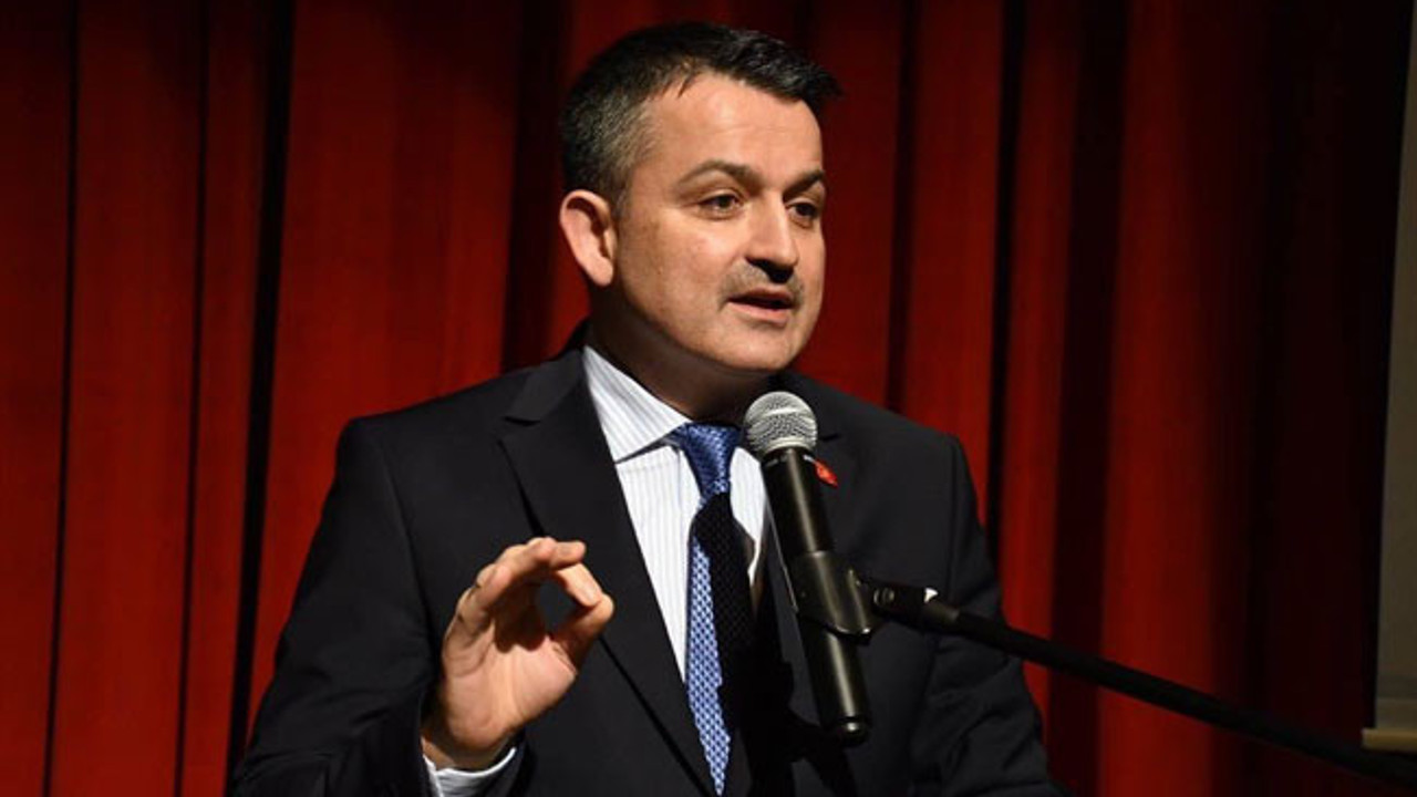 Bekir Pakdemirli : “Bu millet icabında bir soğana talim eder”