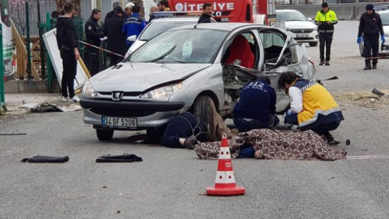 Abla kardeş otomobilin altında kaldılar