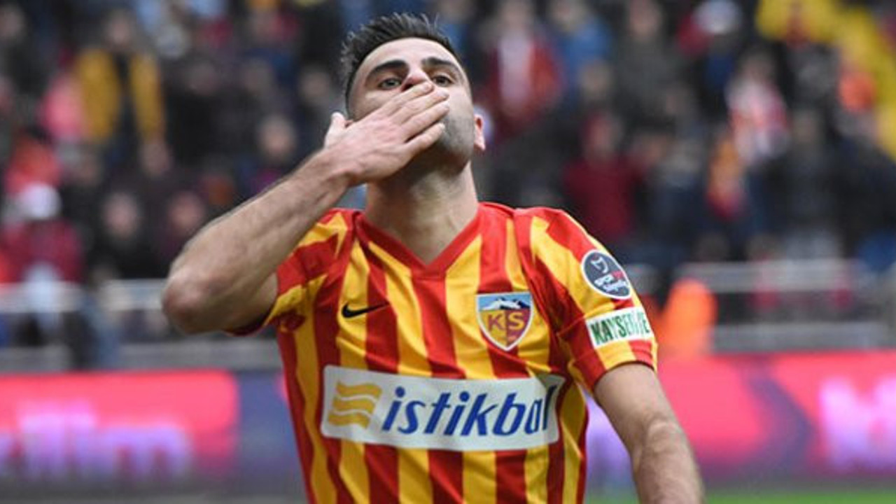 Deniz Türüç Ajax’ın takibinde