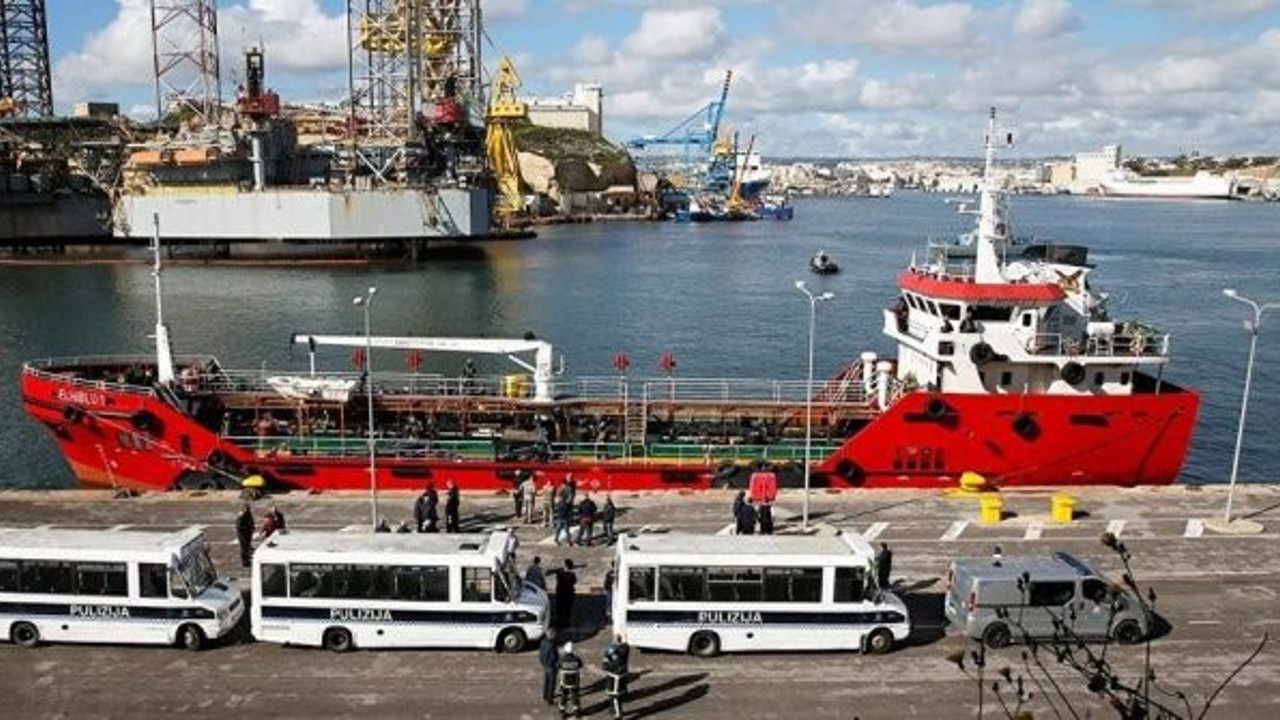 Türkiye’den kalkan tankeri kaçıranlar terör suçundan yargılanacak