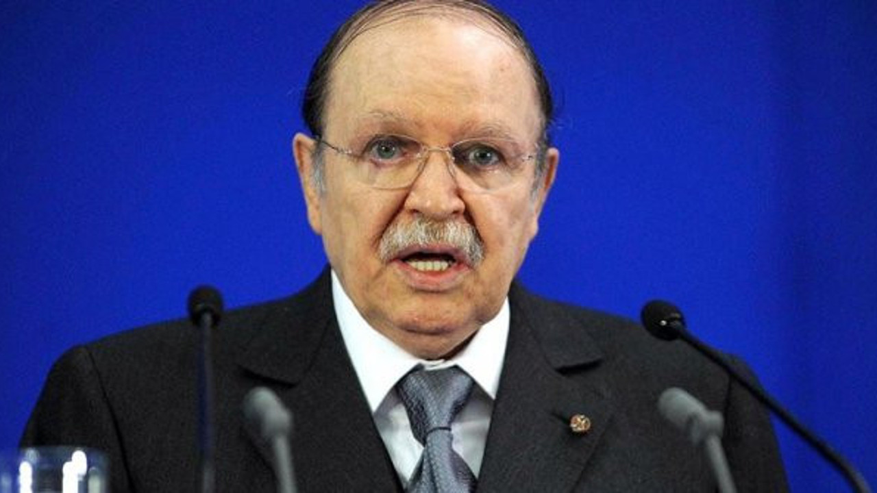 Buteflika görev süresi dolmadan istifa edecek