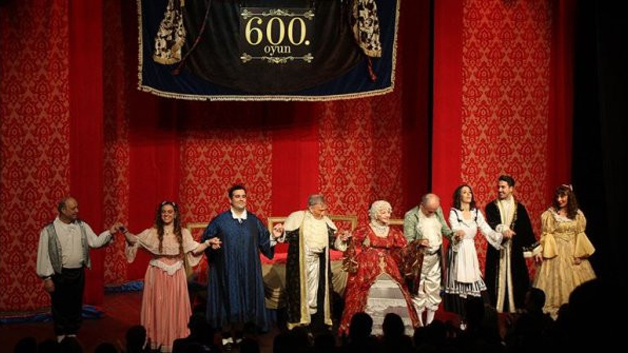 Kibarlık Budalası'nın 10. yılına özel kutlama