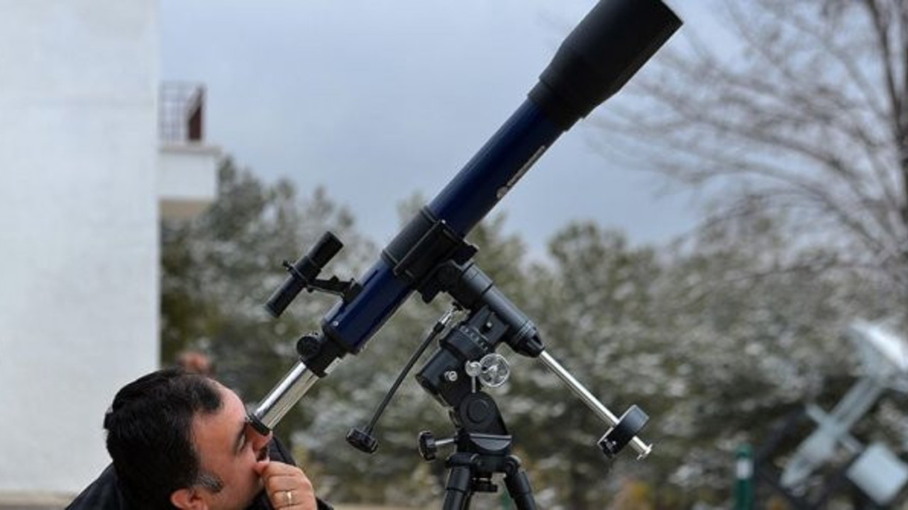 Rasathane teleskopları gökyüzüne 'Mars' için çevrilecek