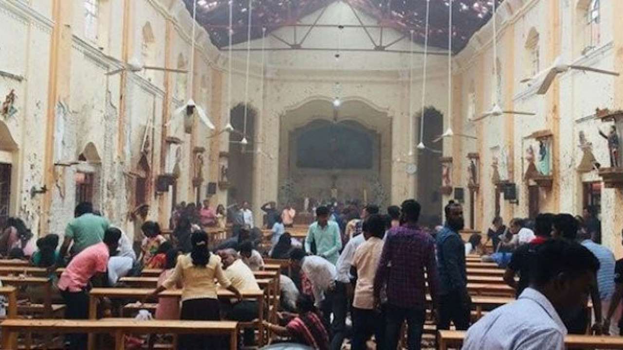 Sri Lanka'da kilise ve otellere bombalı saldırı