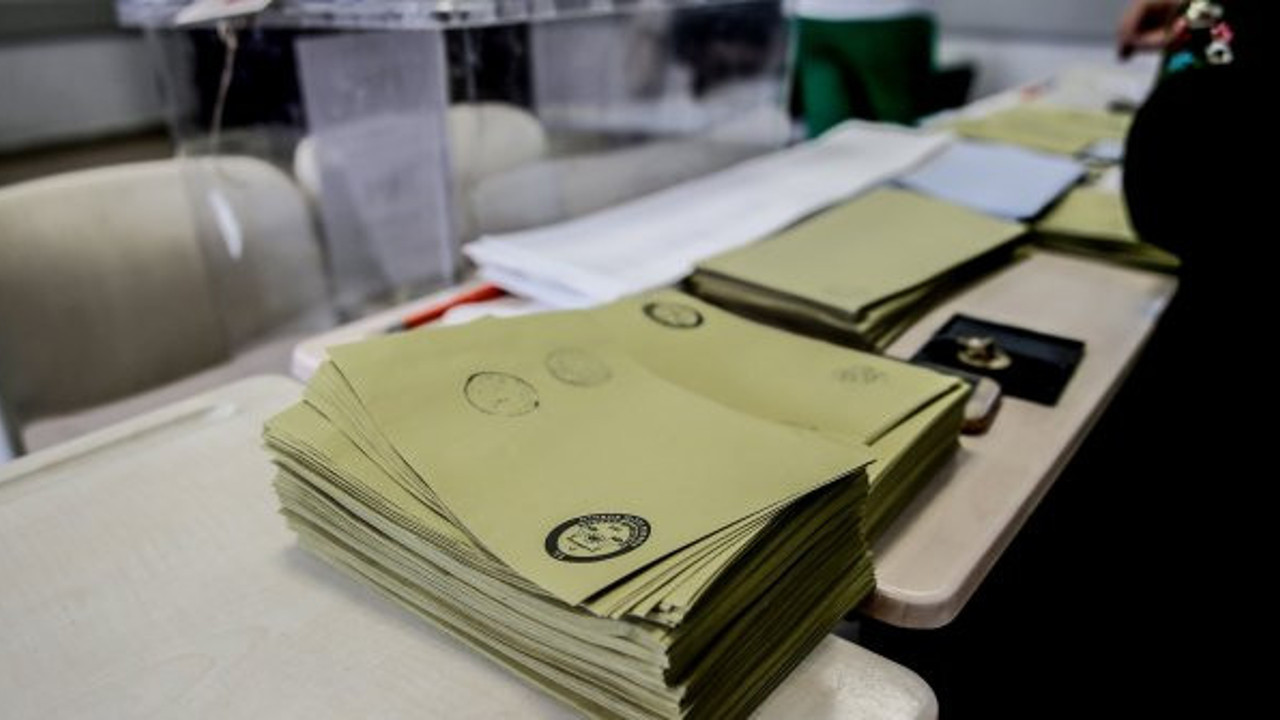 Karabat: AKP'nin itirazları bir bir çöküyor