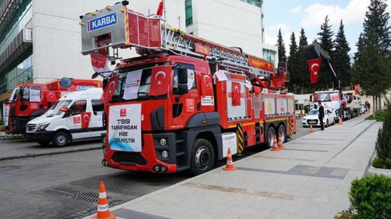 Kamu kuruluşundan AKP'li başkana araç hibesi!