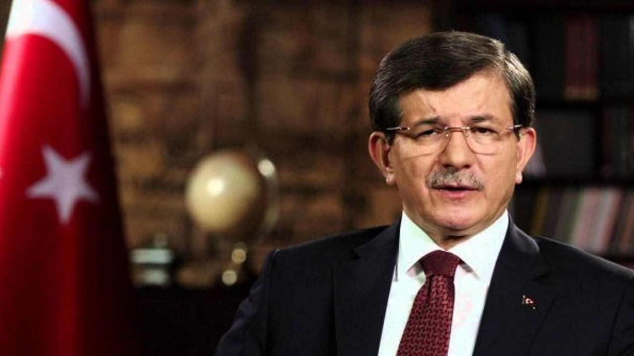 Davutoğlu'ndan o mesaja sert yanıt