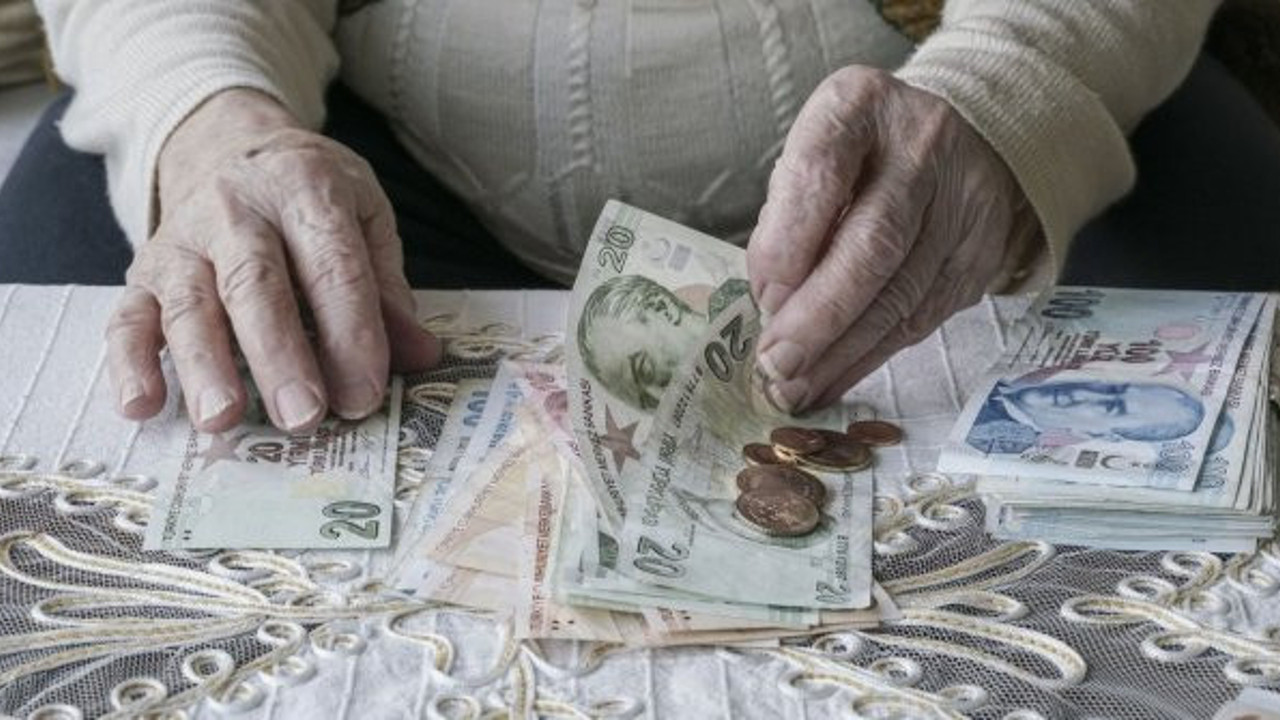 CHP'li Ağbaba: "Emekli ikramiyesi bin 260 lira olsun"