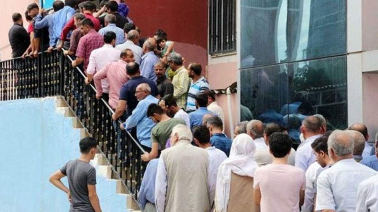 "İşe alınacakların listesini AKP teşkilatları gönderiyor"