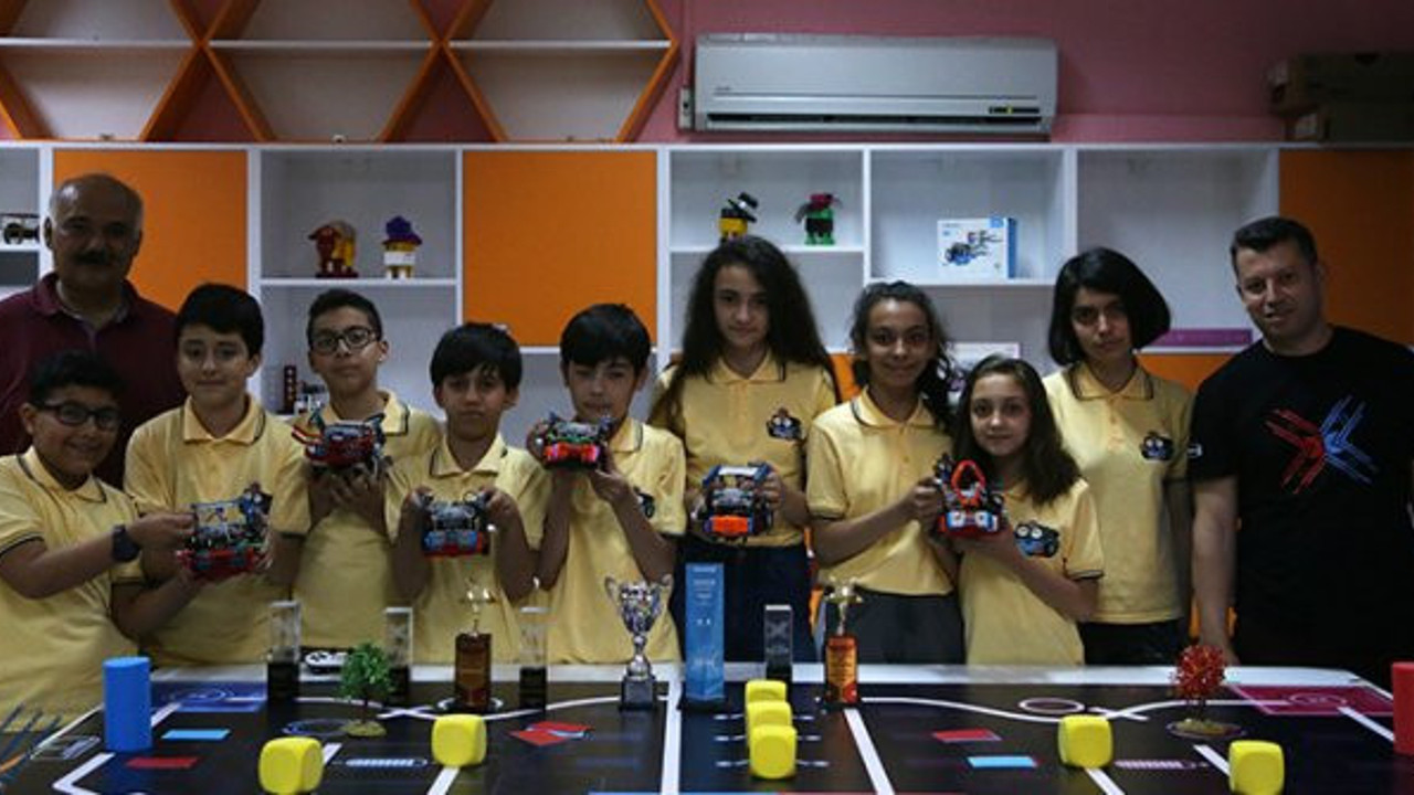 Adanalı robotik öğrencilerinin hedefi dünya şampiyonluğu