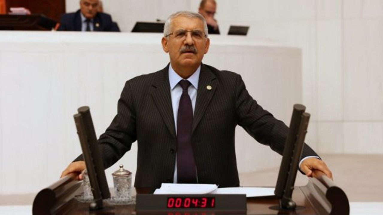 "Hükümet, bütçe açıklarını milletin sırtına yüklüyor"