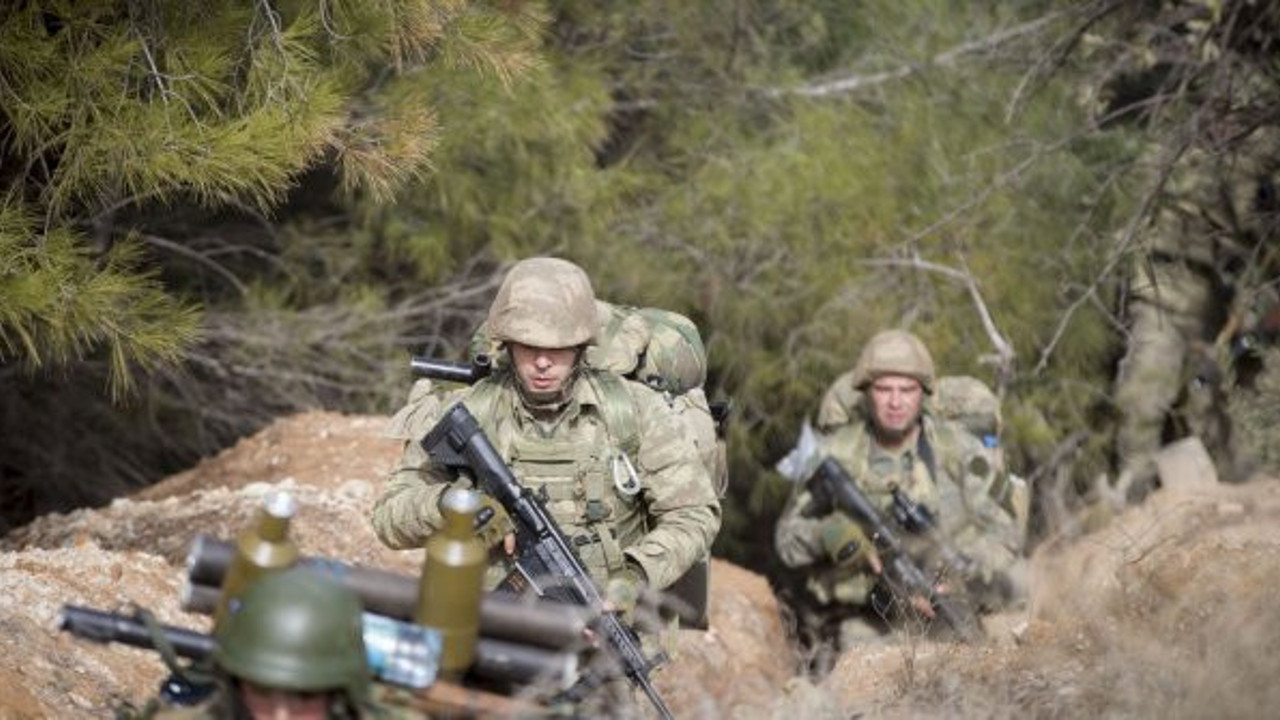 Abdüllatif Şener'den yeni askerlik sistemine tepki