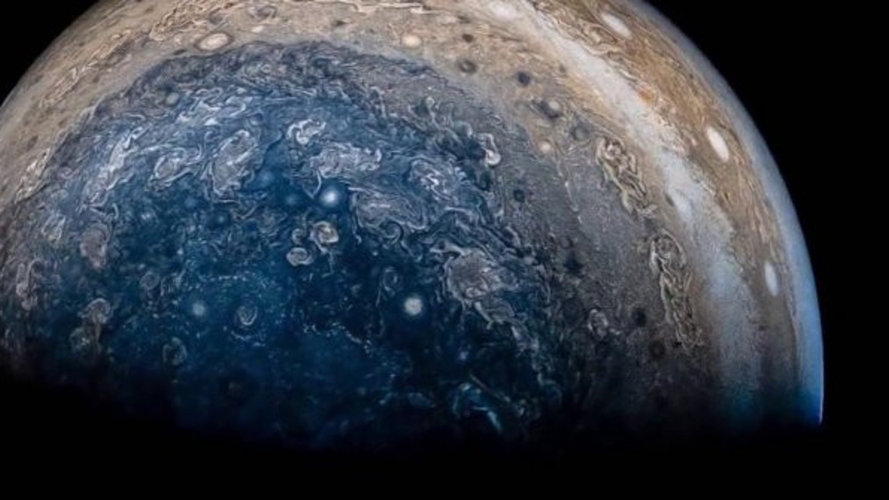 Güneş Sisteminin En Büyük Gezegeni: Jüpiter!