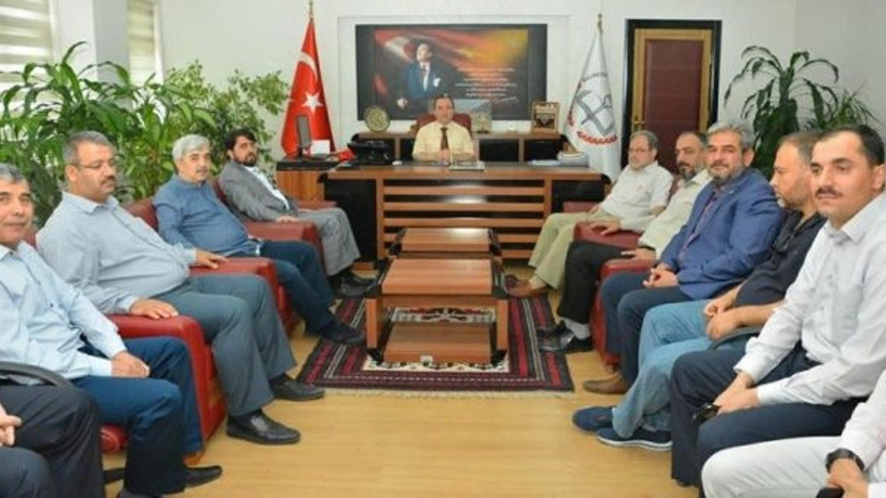 "Mezuniyet törenleri İslama aykırı"