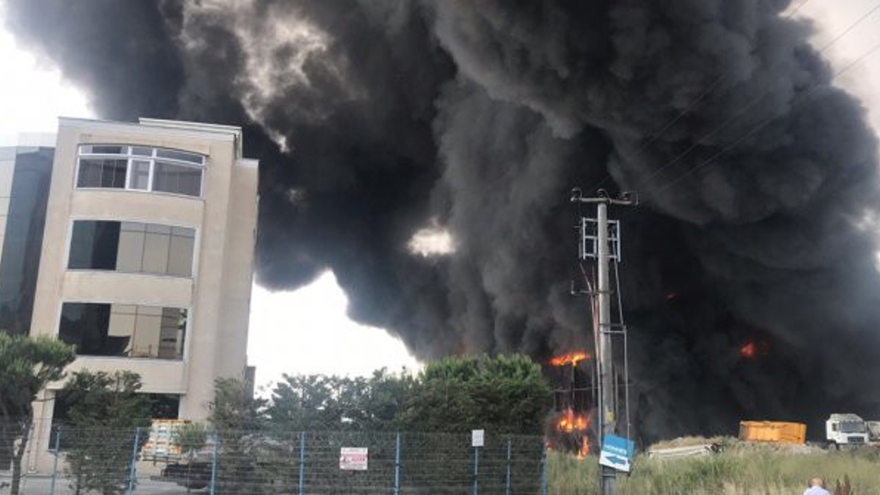 Kocaeli'de depo yangını: 4 işçi hayatını kaybetti