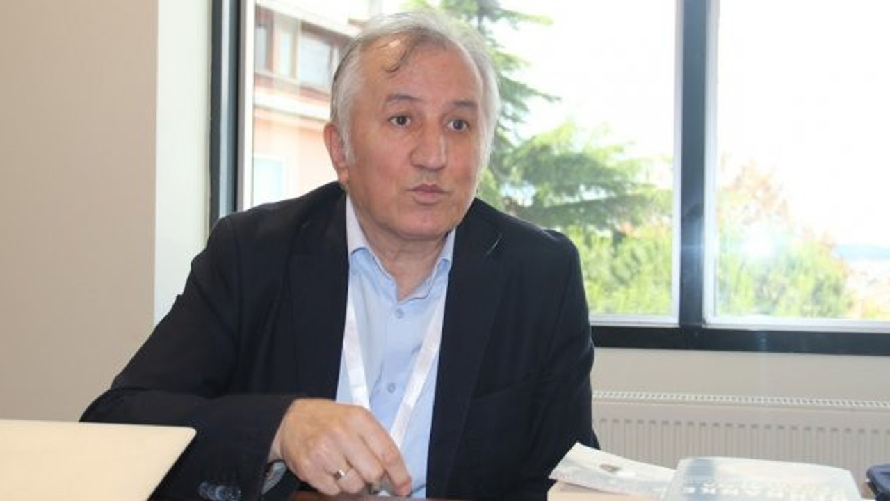 "16 Nisan referandumu kuvvetler ayrılığına darbedir"