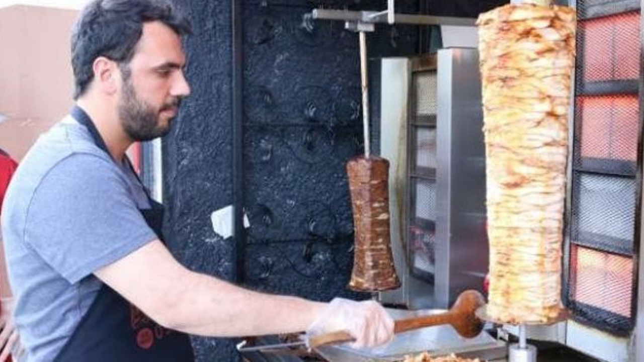 İş bulamayan genç mühendis dönerci oldu