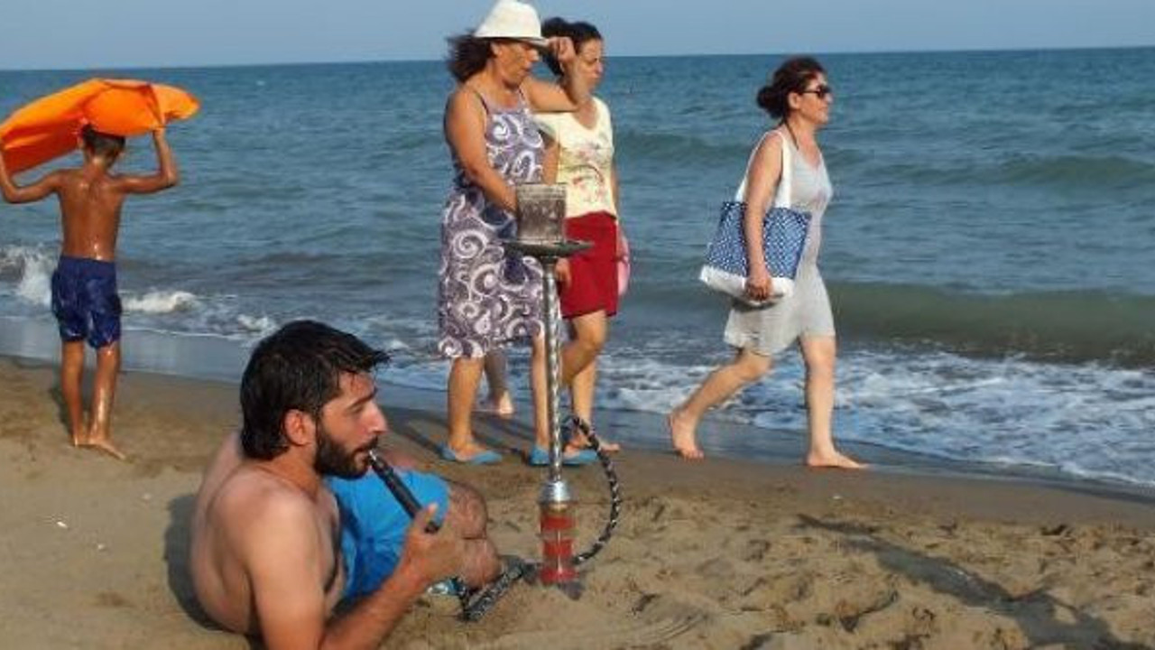 Yeni Şafak yazarı: "Suriyeliler savaş sona erse dahi dönmeyecek"