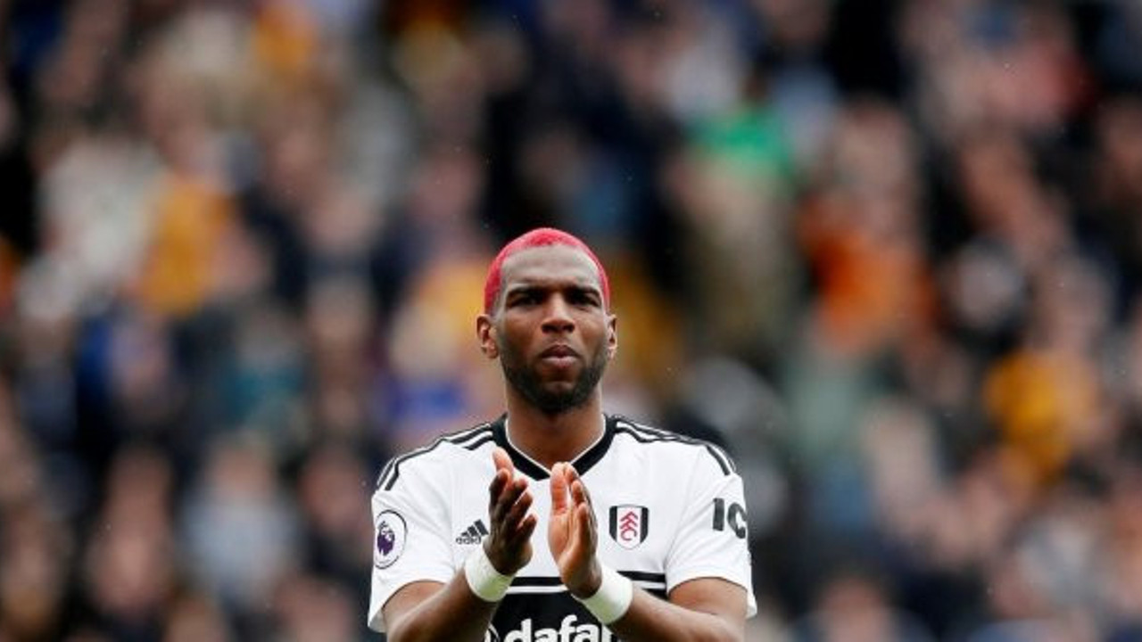 Babel imza atmaya geliyor