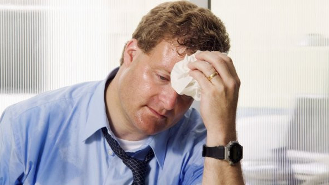 Aşırı terleme basit bir deri sorunu değil