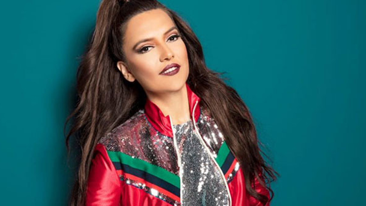 Demet Akalın trafikte saldırıya uğradı!