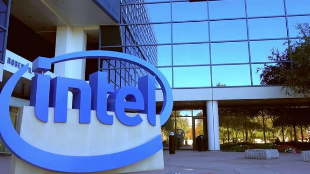 Intel'den ikinci çeyrek raporu: Net kar düştü