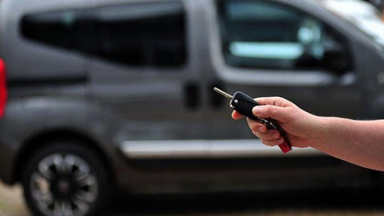 Oto galerilere uyum için ek süre