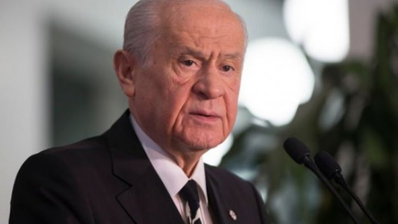 Arınç, Davutoğlu ve Babacanı hedef aldı