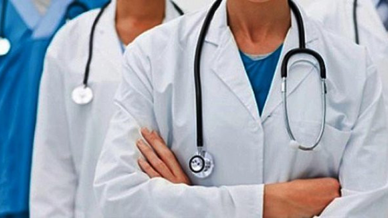 Korona virüs uyarısı yapan doktora yumruklu saldırı