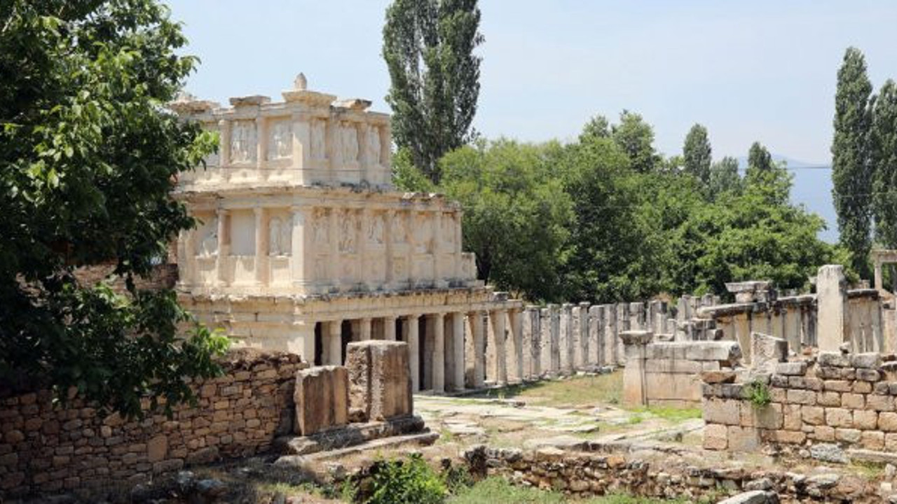 Bin 700 yıllık 'fiyat fermanı' ziyarete açılacak