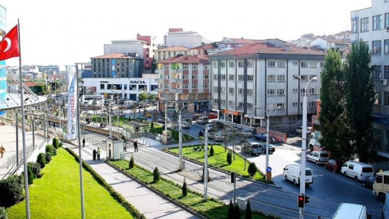 İBB iktidara yakın vakıflara kaynağı kesti: Devreye ilçe belediyeleri girdi!