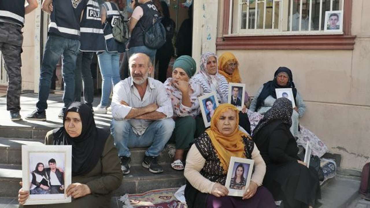 ‘Evlat nöbetine’ katılan aile sayısı 23 oldu