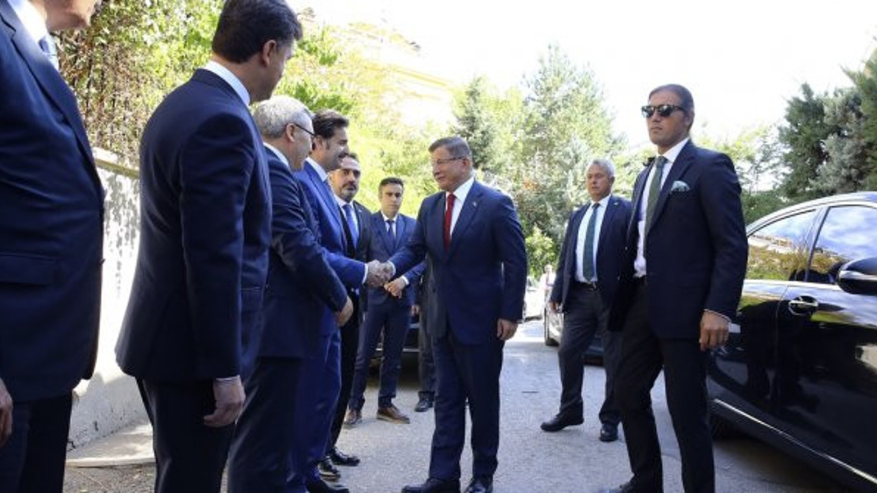 Ahmet Davutoğlu şimdi ne yapacak?