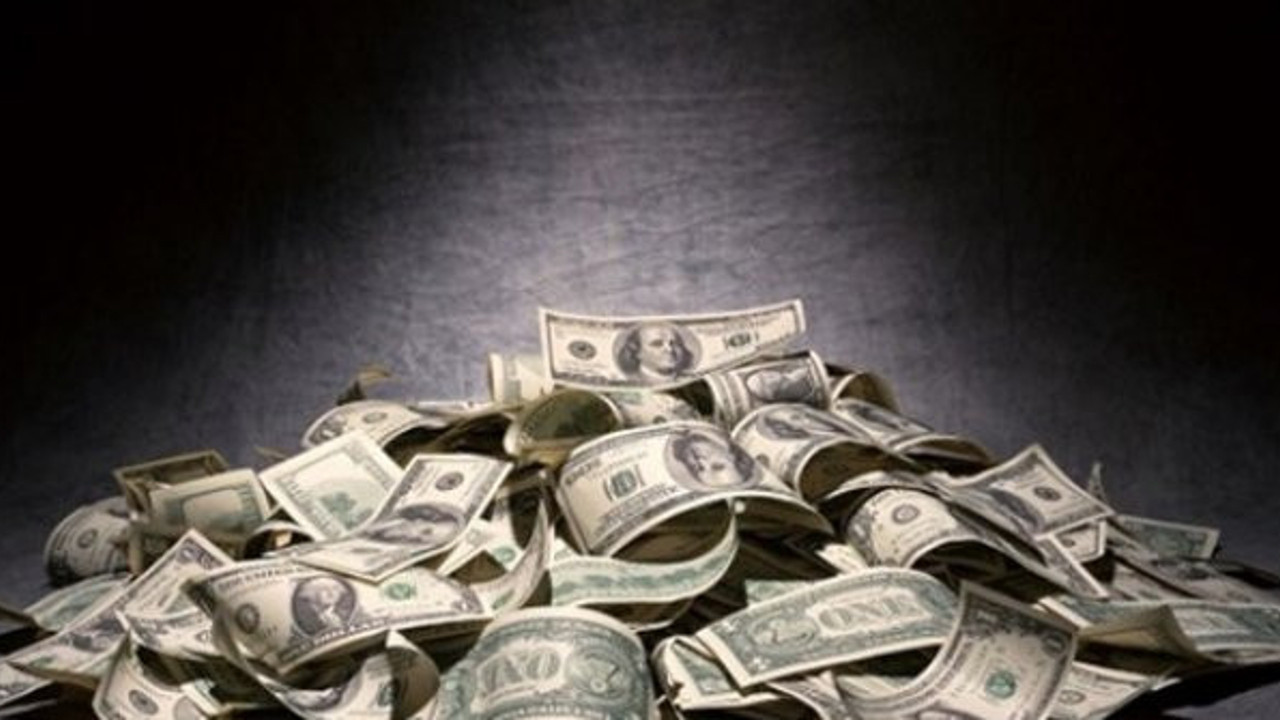 Kara para aklama patladı!