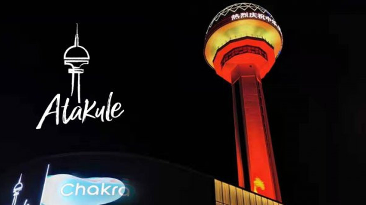 Çin bayrağı Ankara'nın simgesi Atakule'de