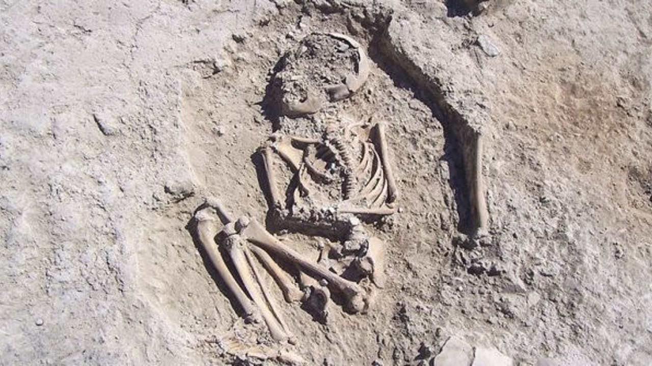 5700 yıllık çocuk iskeleti bulundu